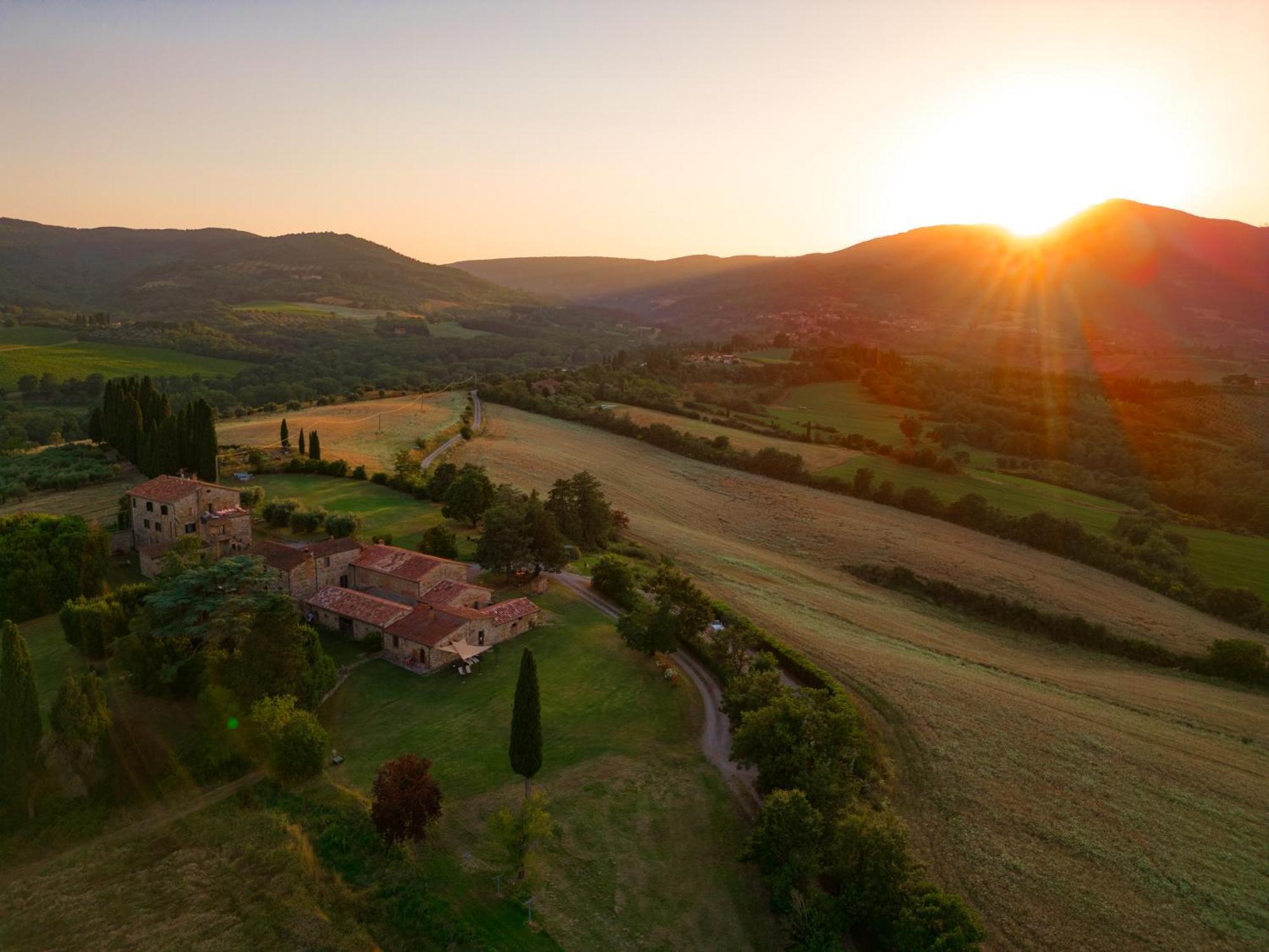 Agriturismo Spazzavento Palazzone Exterior photo